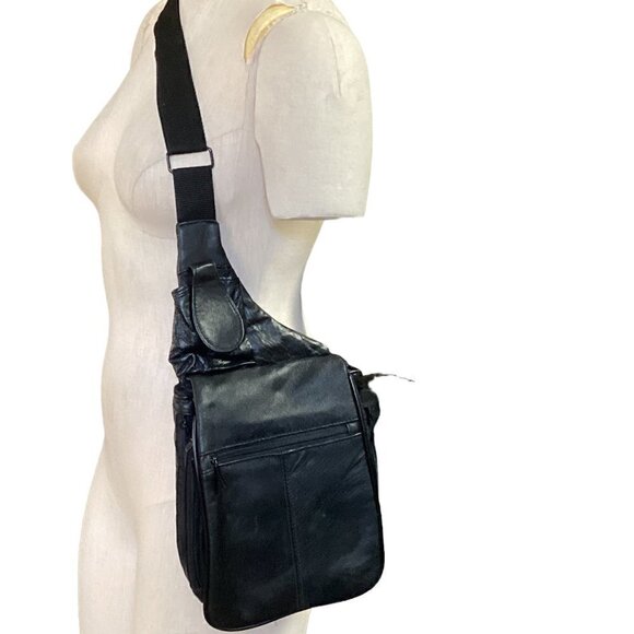 BUXTON Black Leather SLING Crossbody Travel BAG #55R - Picture 2 of 11